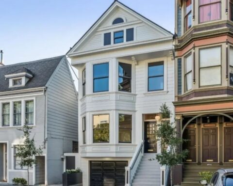 Wealthy AI Workers Send San Francisco House Prices Soaring