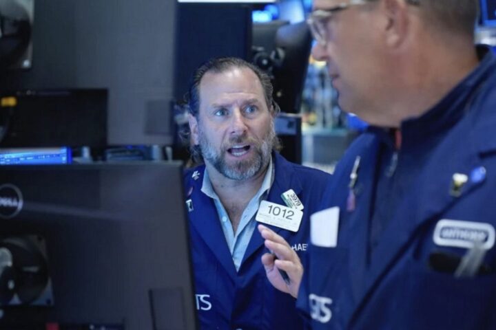 wall street near record brent oil retreats