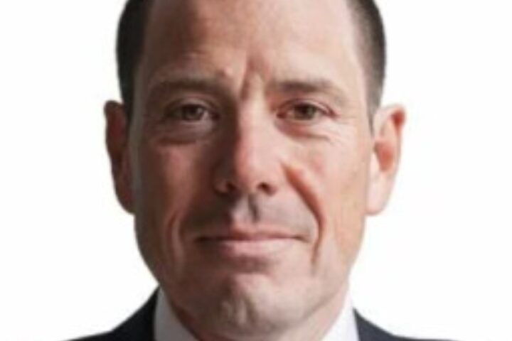 Proxy Advisers Back Baillie Gifford US Growth Board as Saba Capital Seeks Control