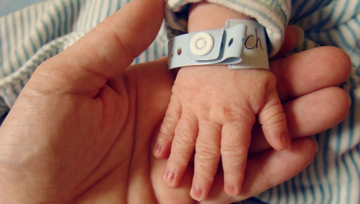 dr grays elgin maternity services delay