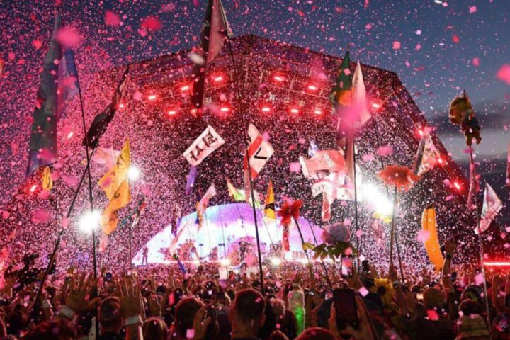 glastonbury 2027 tickets sell out record price