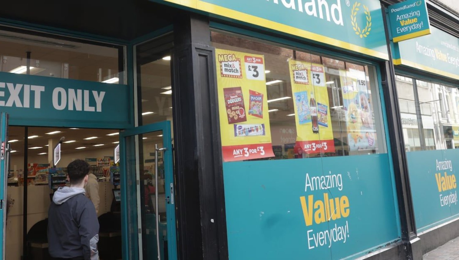 Martin Brothers' Property Group Emerges as Solvent Bidder for Poundland