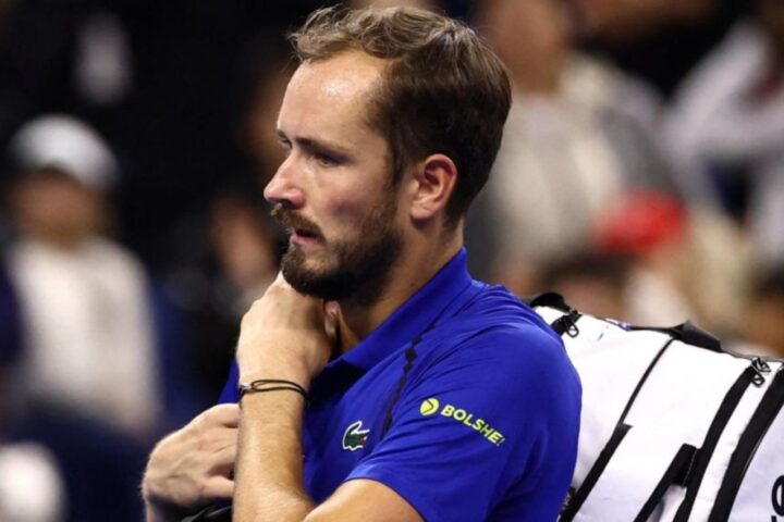 medvedev defaulted china open djokovic semi final