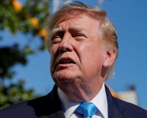 trump raf fairford bombers withdrawn threat